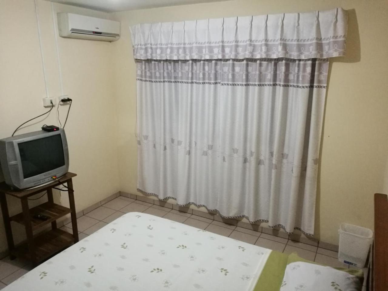 דירות סנטה קרוז דה לה סיירה Mainumbi House מראה חיצוני תמונה